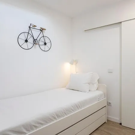 Serralves Blue House By Lovelystay アパート ポルト