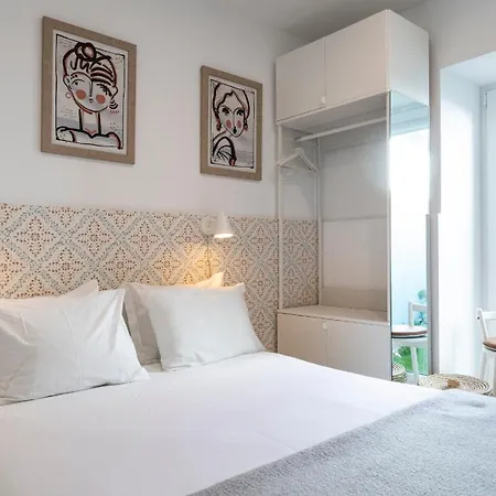 Serralves Blue House By Lovelystay アパート ポルト