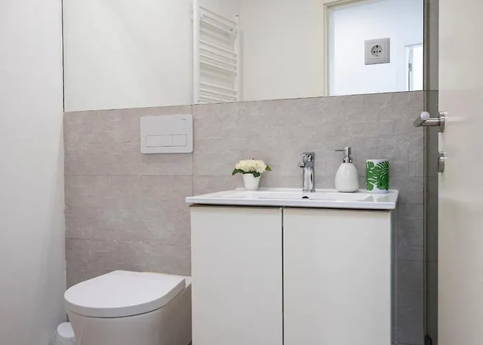 Serralves Blue House By Lovelystay