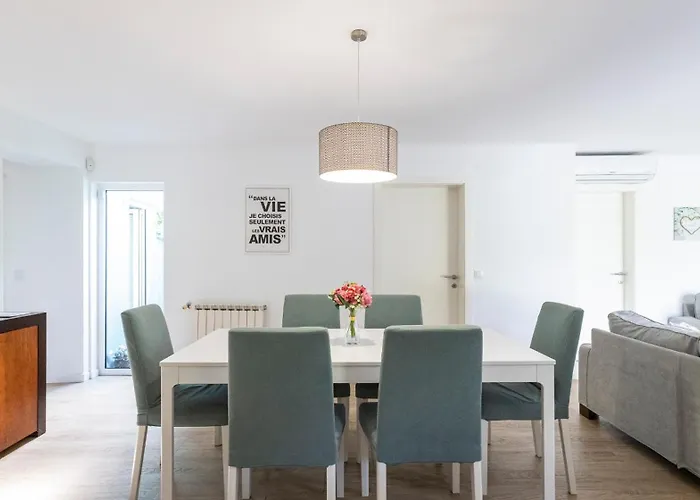 Serralves Blue House By Lovelystay *